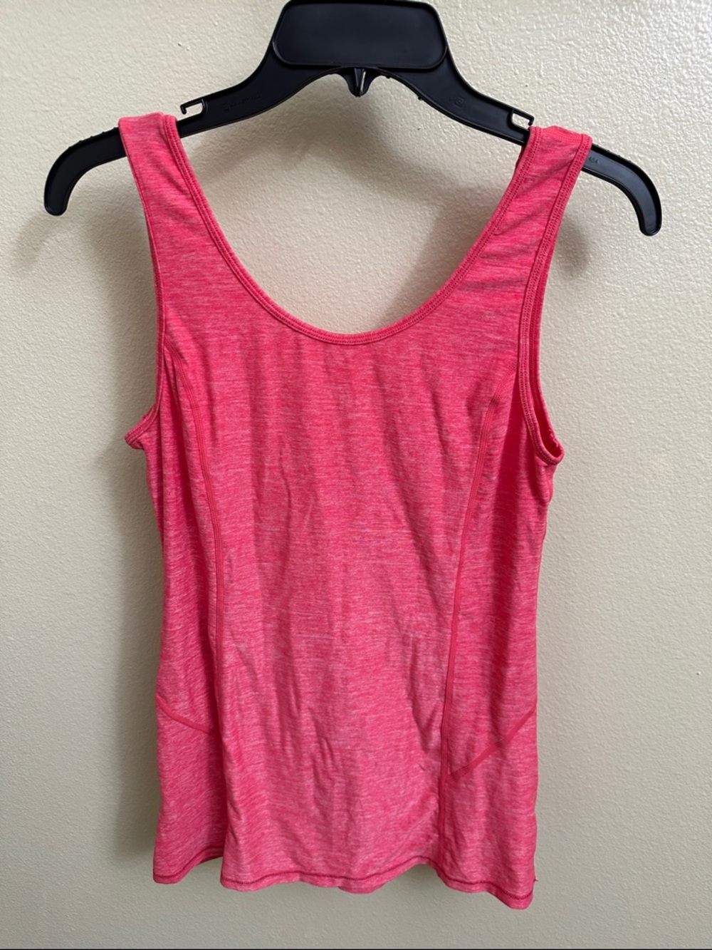 lululemon athletica Heathered Pink Scoop Neck Tank back ruffles size 6